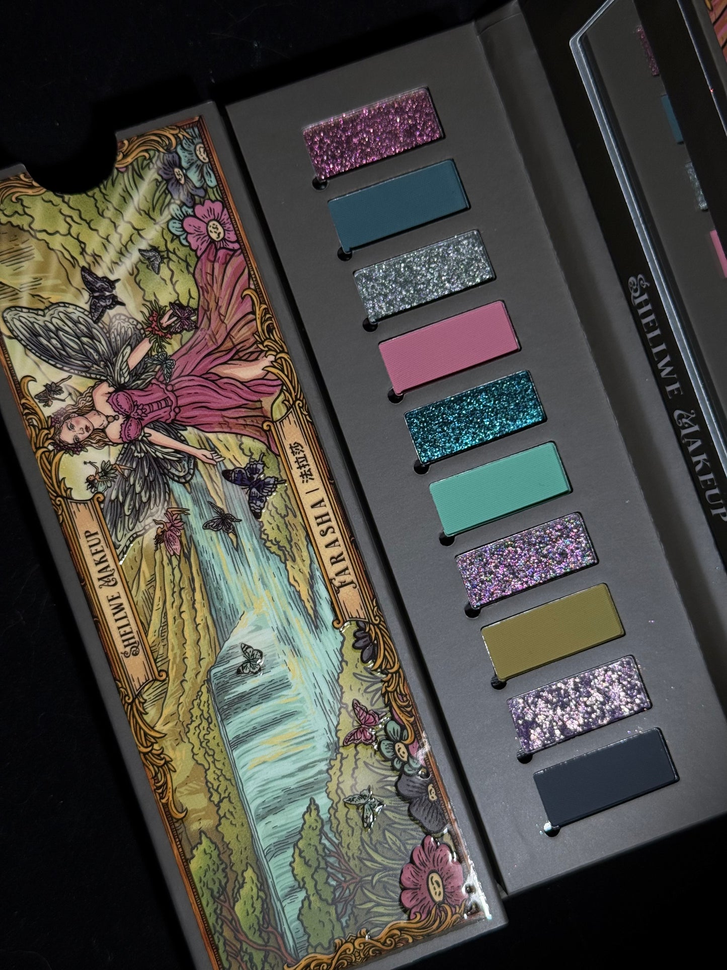 Farasha Eyeshadow Palette