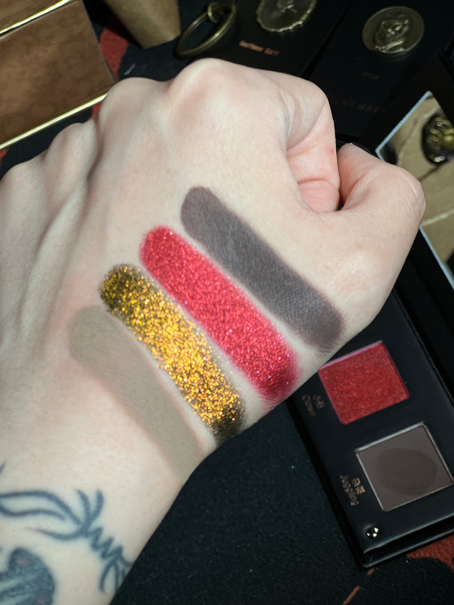 Circus Keychain Eyeshadow Palette ( Lion)