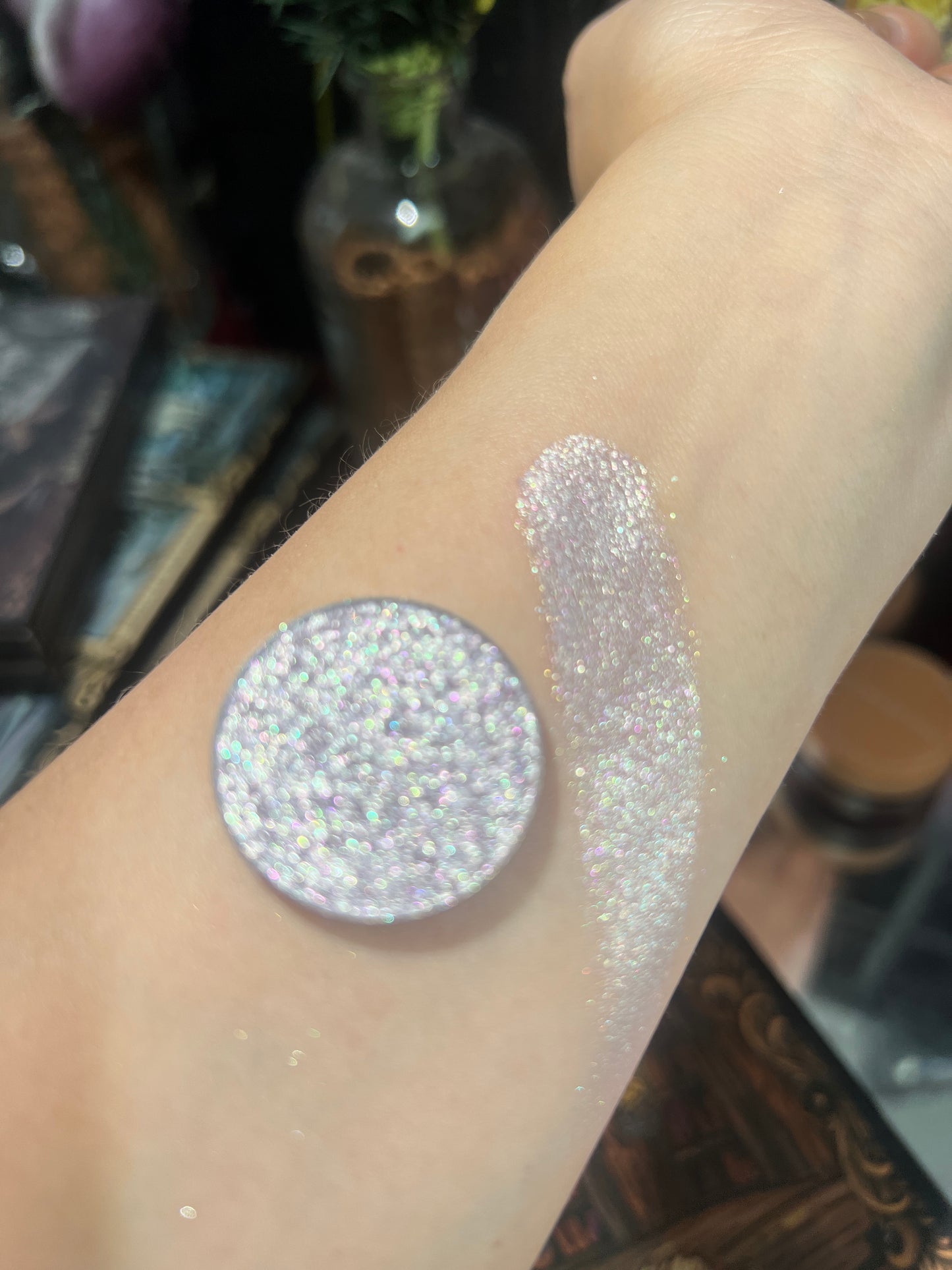 【low stock】Mist Witch Eyeshadow Palette Full Size